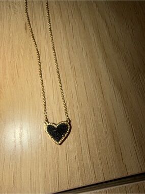 Kendra Scott Ari Black Heart Necklace